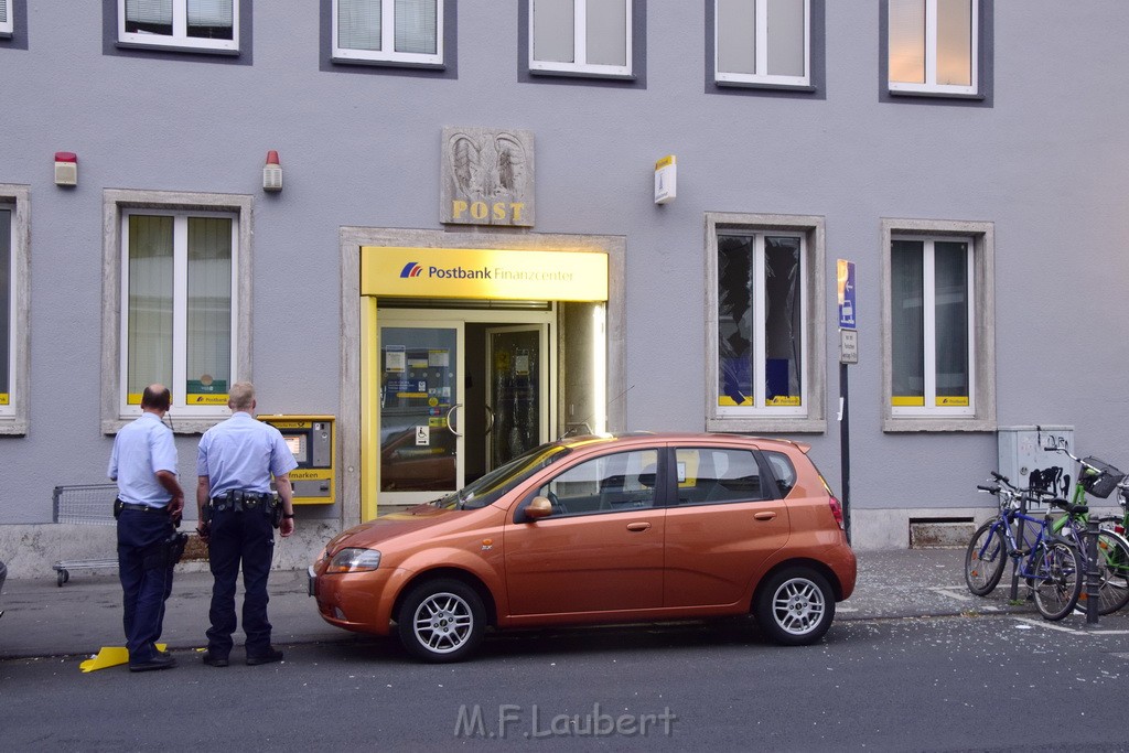 Geldautomat gesprengt Koeln Lindenthal Geibelstr P081.JPG - Miklos Laubert